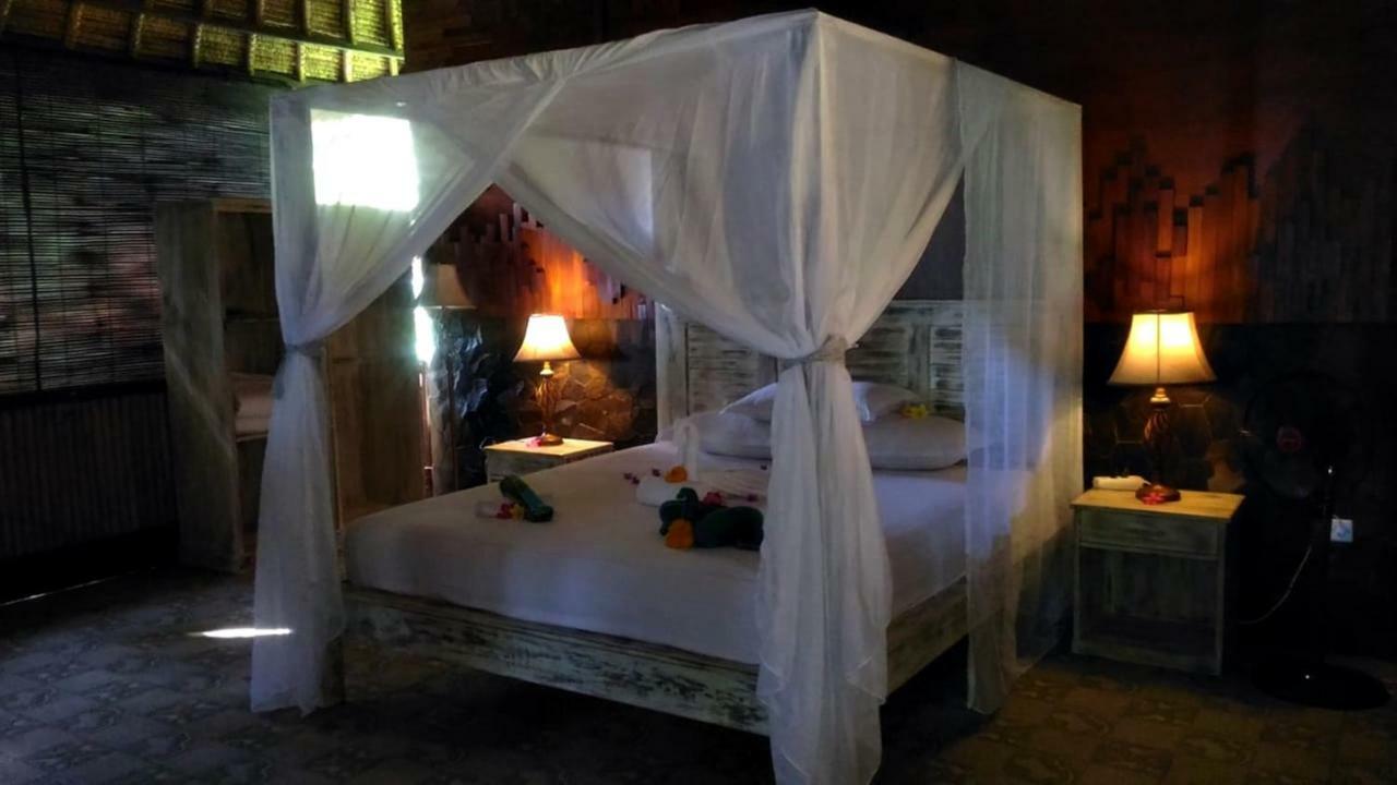 Alam Mimpi Bali Hotel Tejakula Bagian luar foto